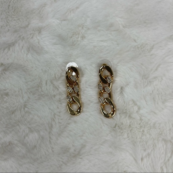 CHAIN LINK PAVE DROP EARRINGS GOLD - Picture 10 of 13